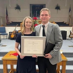 Meet your Posher, Levi